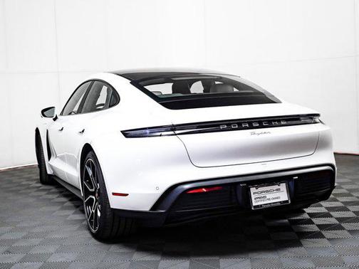 2024 Porsche Taycan RWD