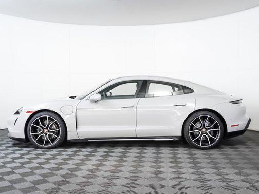 2024 Porsche Taycan 4S