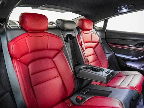 2022 Porsche Taycan RWD