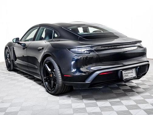 2022 Porsche Taycan RWD
