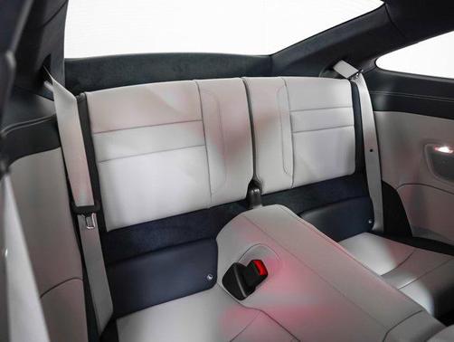 2026 Porsche 911 Carrera 4 GTS