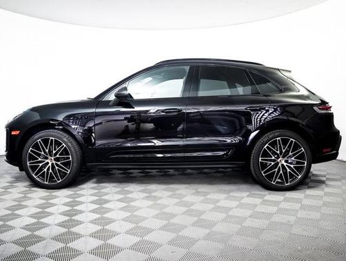 2023 Porsche Macan T