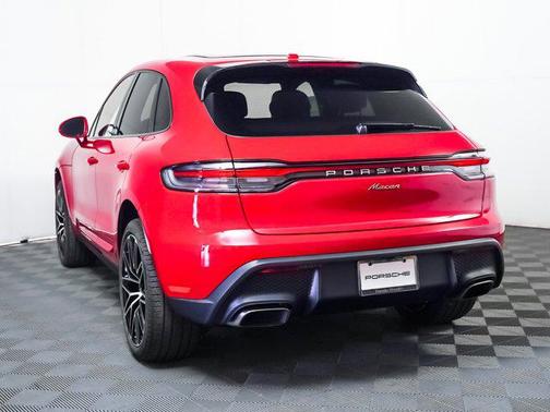 2026 Porsche Macan AWD