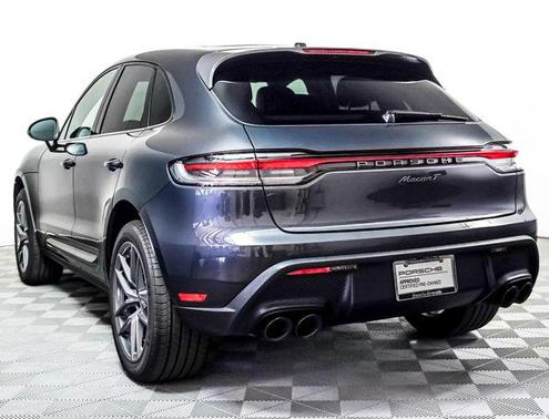 2025 Porsche Macan Base