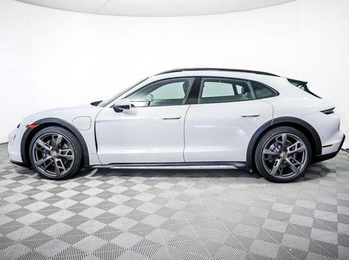 2024 Porsche Taycan 4