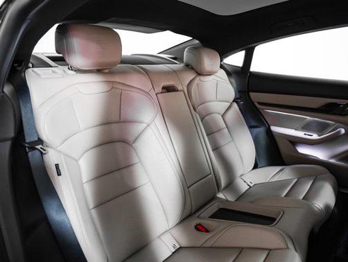 2024 Porsche Taycan 4S