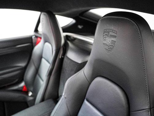 2024 Porsche 718 Cayman GTS 4.0