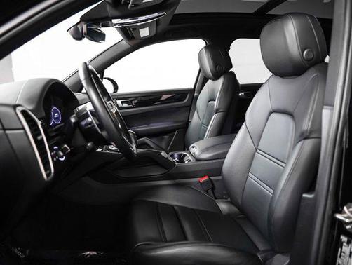 2022 Porsche Cayenne E-Hybrid S