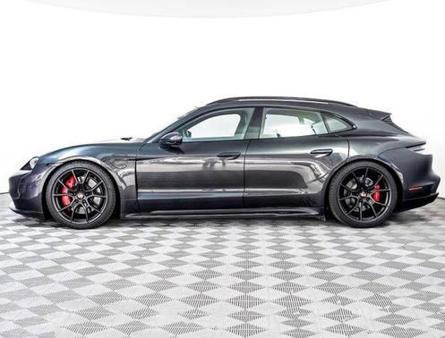 2022 Porsche Taycan GTS