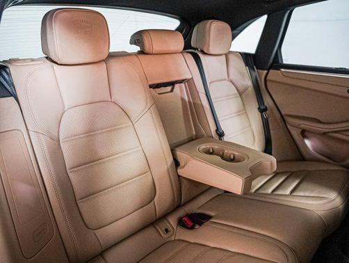 2023 Porsche Macan S