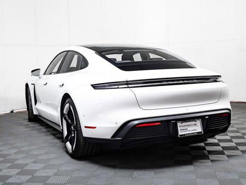2025 Porsche Taycan RWD