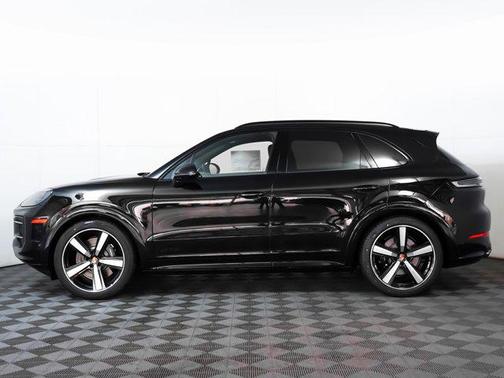 2026 Porsche Cayenne GTS