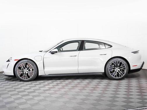 2022 Porsche Taycan RWD