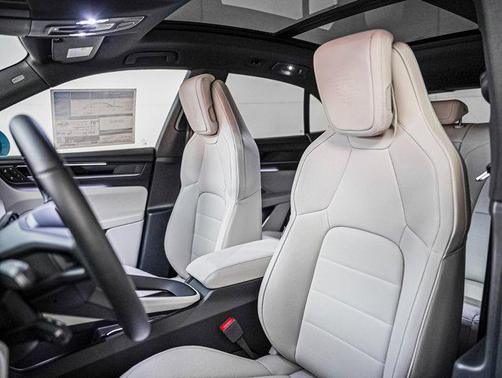 2025 Porsche Macan 4S