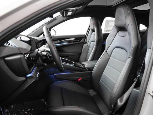 2026 Porsche Panamera RWD