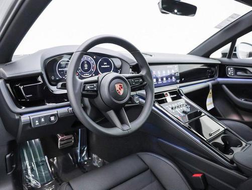 2026 Porsche Panamera RWD