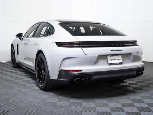 2026 Porsche Panamera RWD