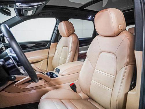 2019 Porsche Cayenne E-Hybrid S