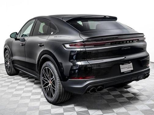 CHROMITE BLACK 2026 Porsche Cayenne Cayenne