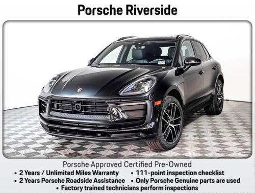 JET BLACK 2023 Porsche Macan Macan