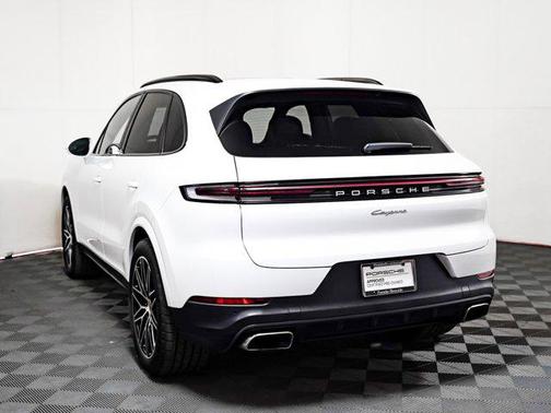 2024 Porsche Cayenne AWD