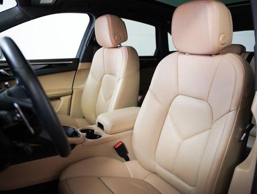 2024 Porsche Macan AWD