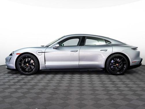 2023 Porsche Taycan Turbo S