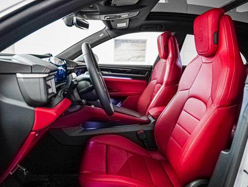 2026 Porsche Macan 4S