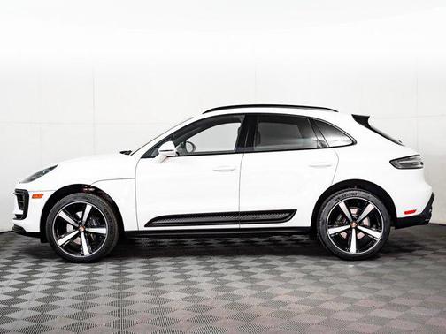 2023 Porsche Macan AWD