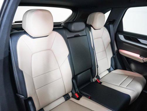 2025 Porsche Cayenne Cayenne