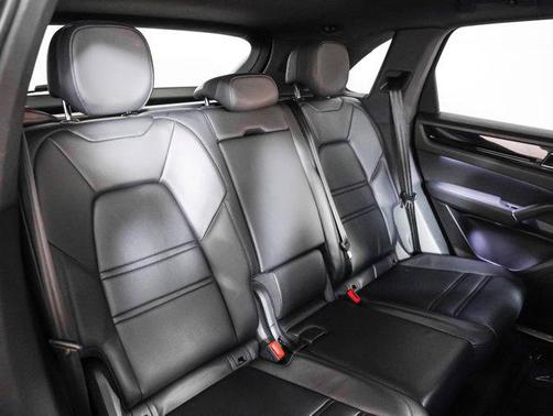 White 2023 Porsche Cayenne Cayenne