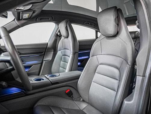 2022 Porsche Taycan RWD