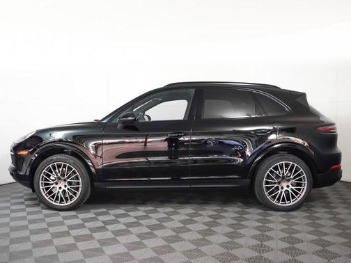 2023 Porsche Cayenne Platinum Edition