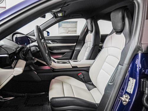 2025 Porsche Taycan 4