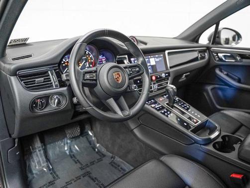 2024 Porsche Macan T