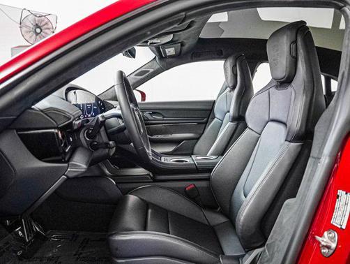 2025 Porsche Taycan GTS