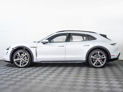 2023 Porsche Taycan 4