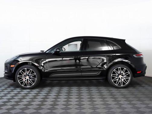 2026 Porsche Macan AWD