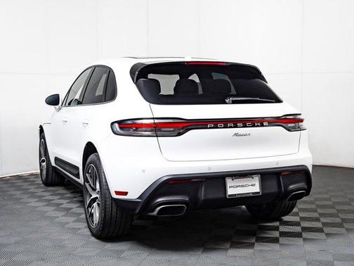 2026 Porsche Macan AWD