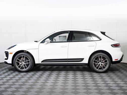 2026 Porsche Macan AWD