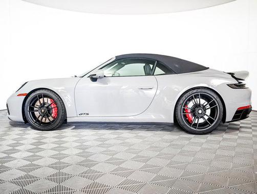 2022 Porsche 911 Carrera GTS