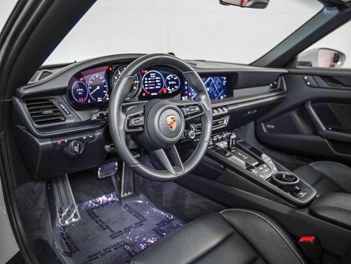 2022 Porsche 911 Carrera GTS