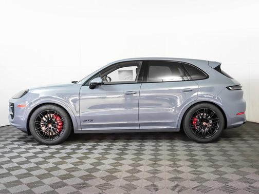 2026 Porsche Cayenne GTS
