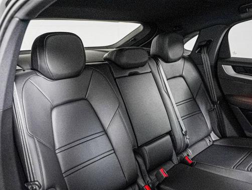 CHROMITE BLACK 2026 Porsche Cayenne Cayenne