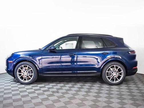 2025 Porsche Cayenne AWD