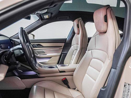 2022 Porsche Taycan RWD