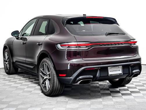 COPPER RUBY 2023 Porsche Macan Macan