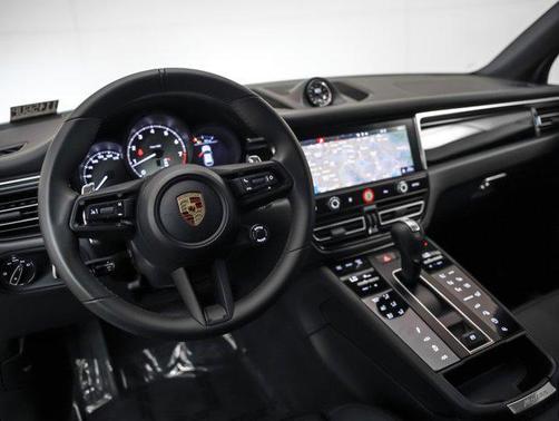 2025 Porsche Macan S