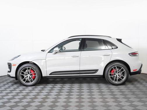 2025 Porsche Macan S
