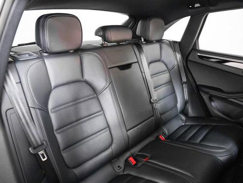 2025 Porsche Macan S
